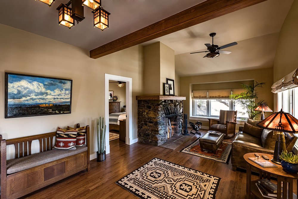 Castle Hot Springs view 4